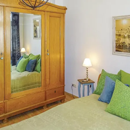 Amazing In Schwerin W/ Wifi And 1 Bedrooms Шверін