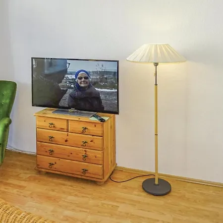 Amazing In Schwerin W/ Wifi And 1 Bedrooms Апартаменти Шверін